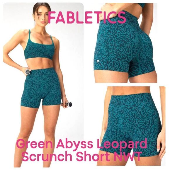 Fabletics Scrunch Shorts 4” Green Abyss Leopard NWT Size L - Picture 1 of 8